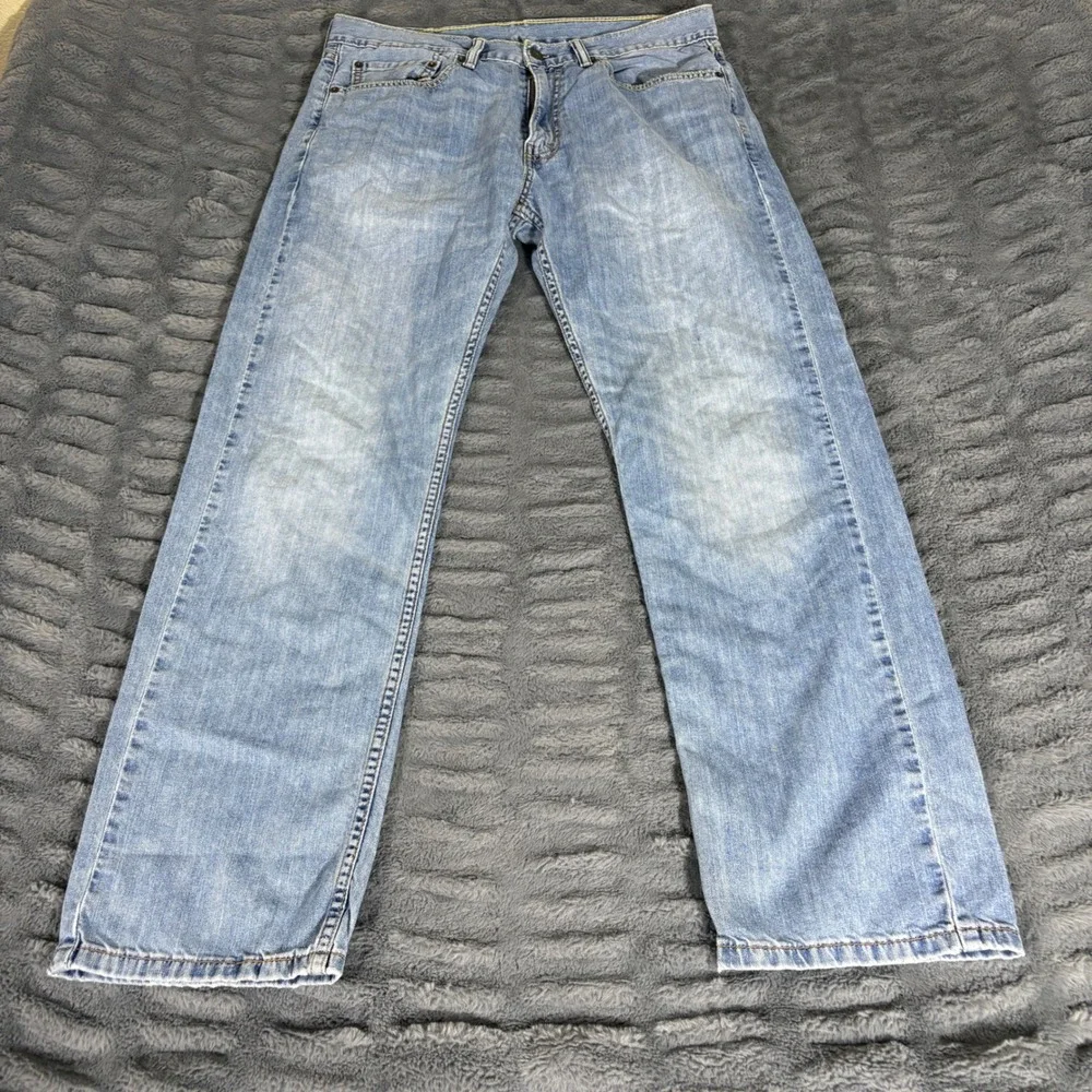 Levis 505 Regular Fit Jeans Mens 34x32 Light Wash Blue Straight Leg Denim AR122
